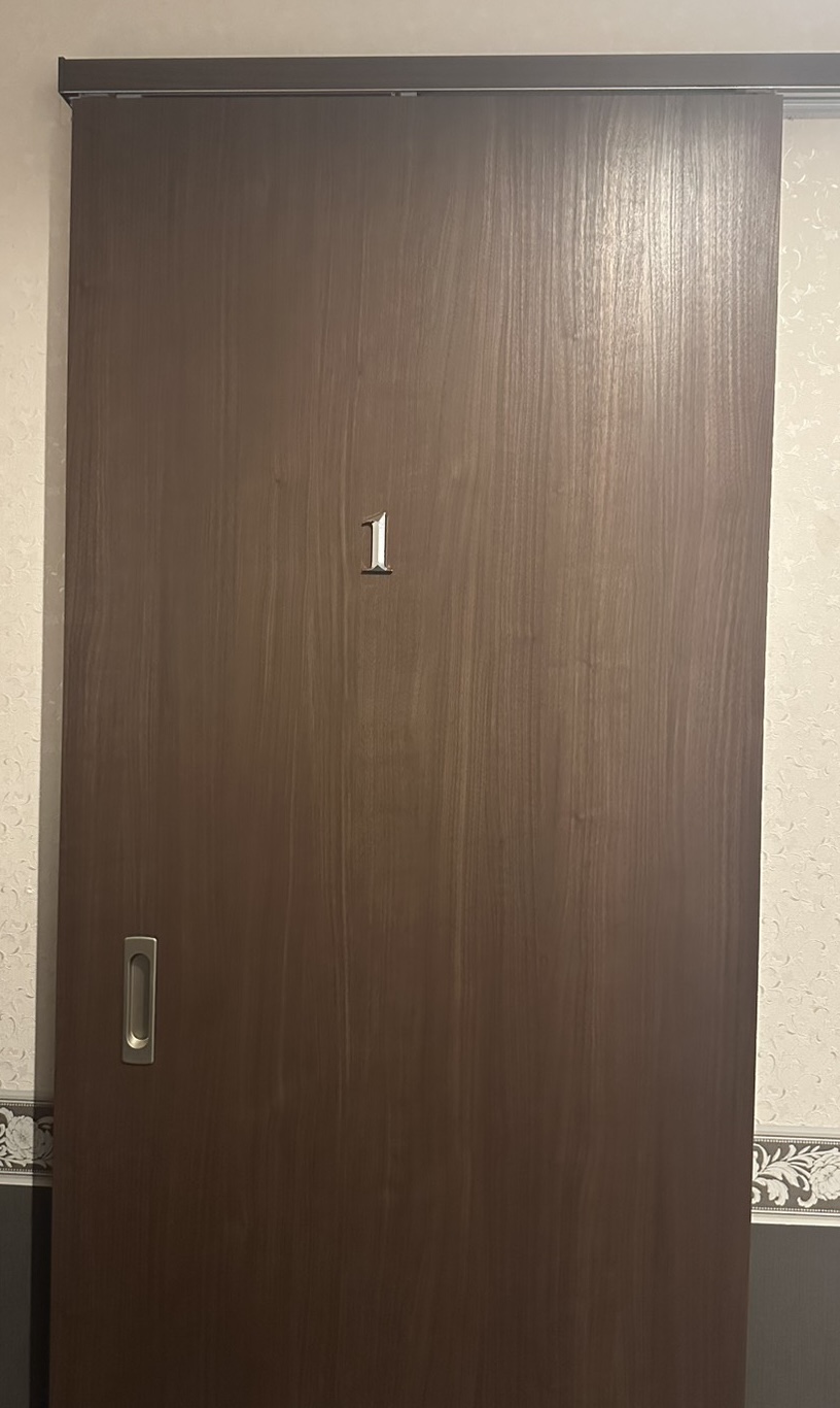 個室のドア